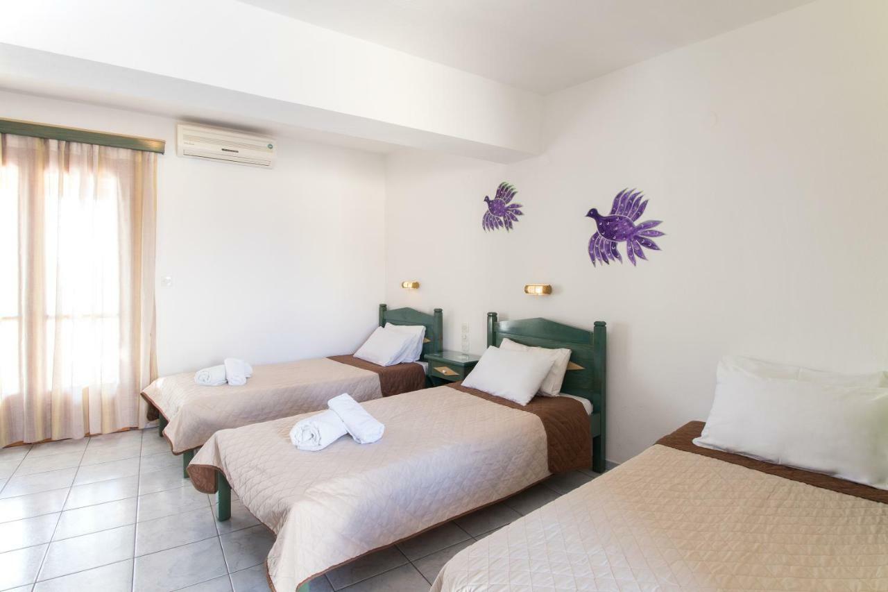 Stefanis House Hotel สเกียธอสทาวน์ ภายนอก รูปภาพ